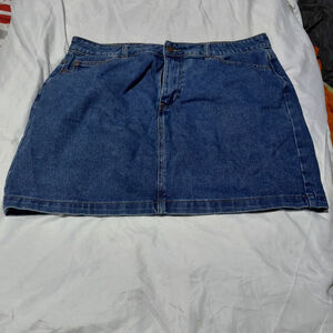 Women's FOREVER 21+ Blue Denim Mini Skirt Size 16